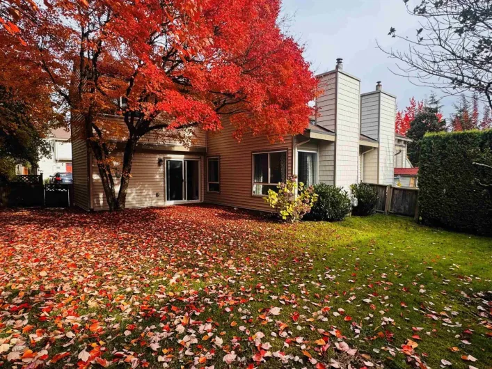 6211 W GREENSIDE DRIVE, Surrey