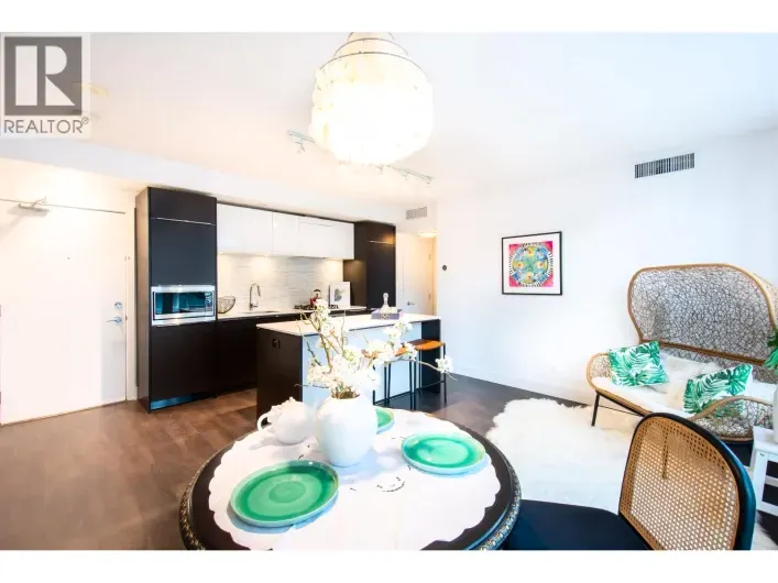 622 5233 GILBERT ROAD, Richmond