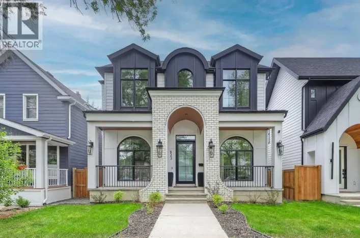 623 18 Avenue NW, Calgary