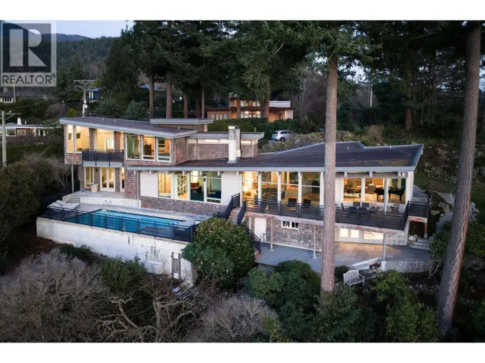 6235 OVERSTONE DRIVE, West Vancouver