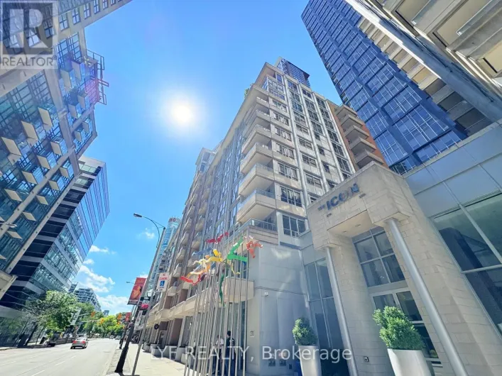 624 - 270 WELLINGTON STREET W, Toronto