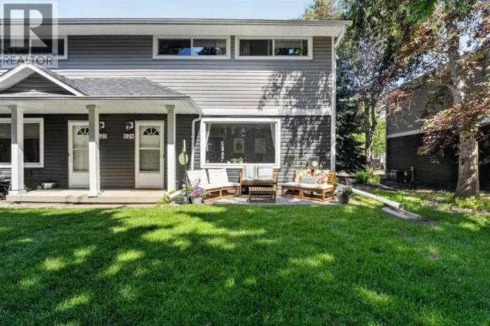 624 Regal Park NE, Calgary
