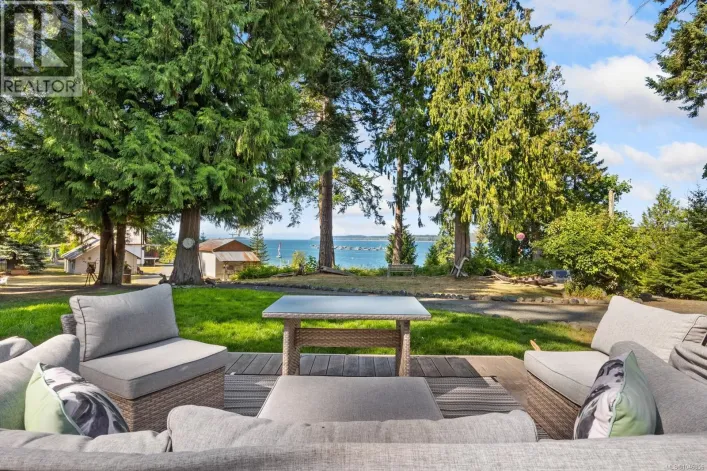 6249/6259 Island Hwy S, Union Bay