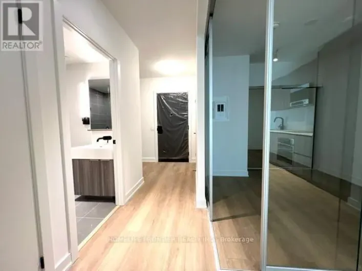 624N - 117 BROADWAY AVENUE, Toronto