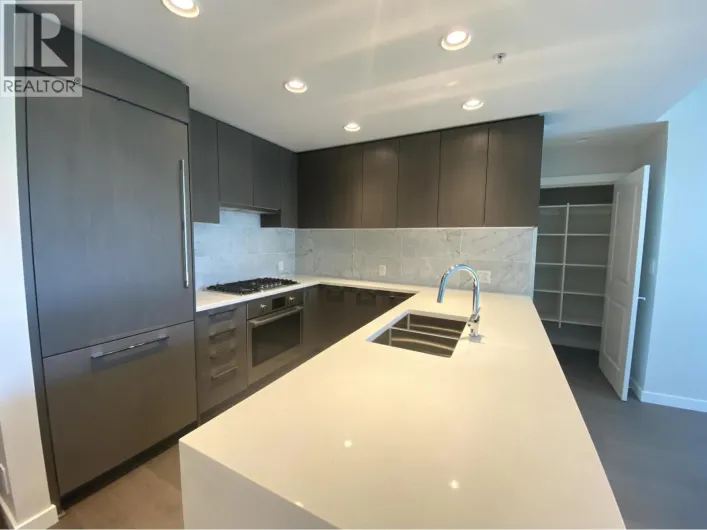 625 3563 ROSS DRIVE, Vancouver