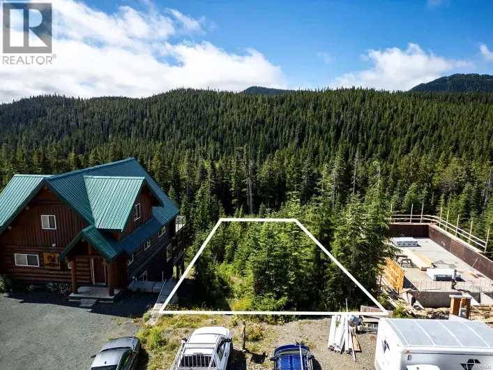 625 ARROWSMITH Ridge, Courtenay