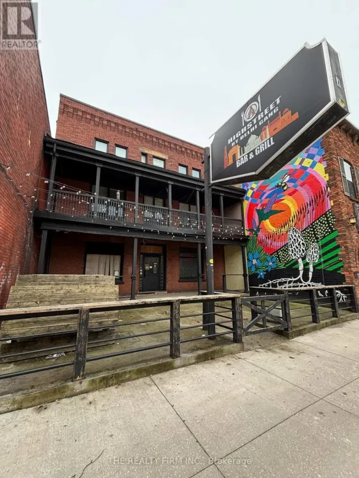 625 DUNDAS STREET, London East