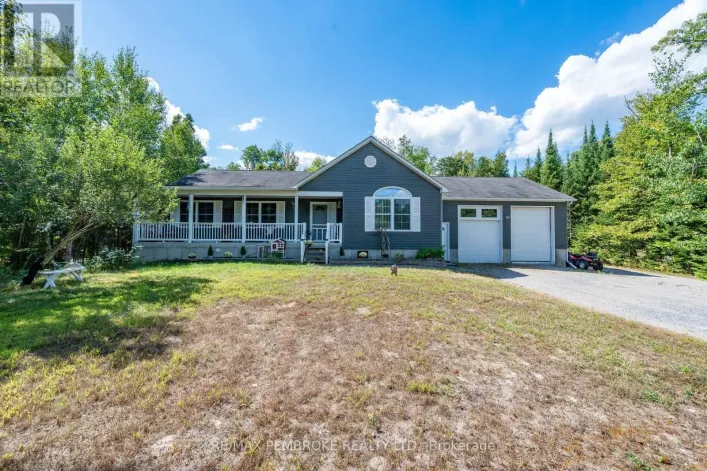 625 FOREST PARK ROAD, Laurentian Valley