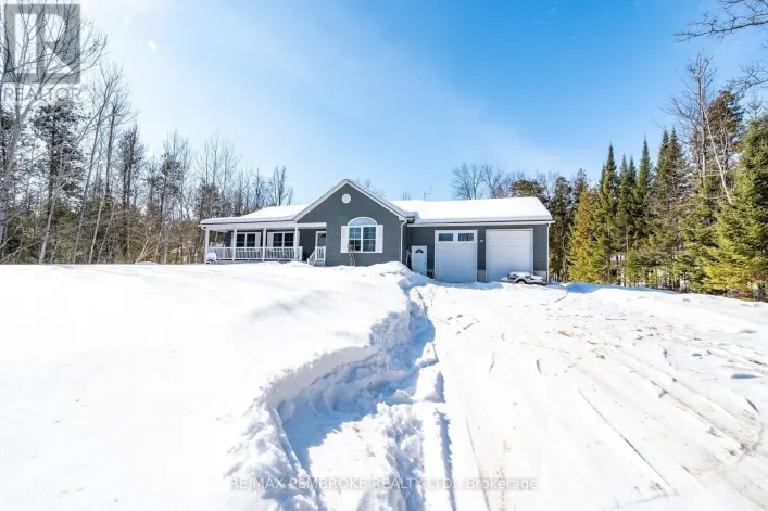 625 FOREST PARK ROAD, Laurentian Valley