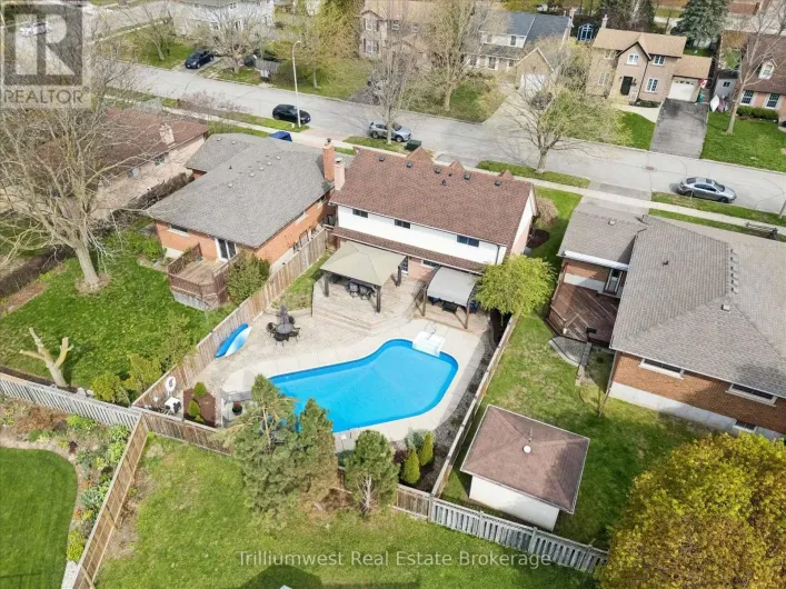 625 PINE ISLAND CRESCENT, Waterloo