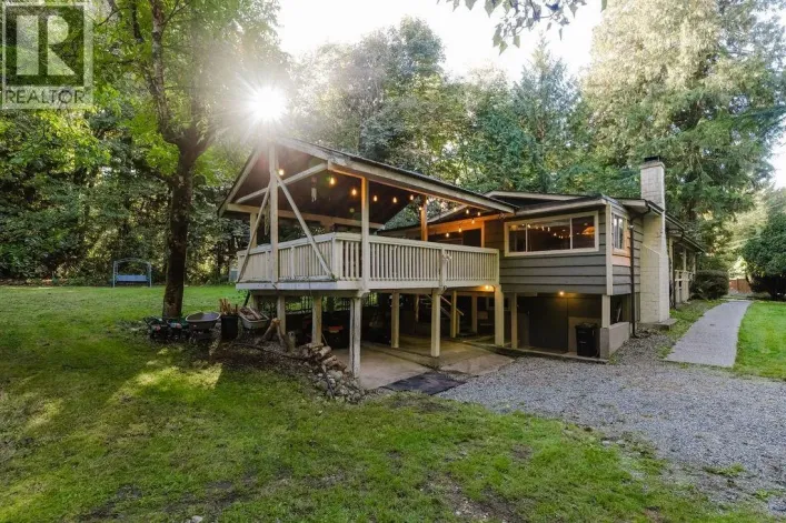 6252 SECHELT INLET ROAD, Sechelt