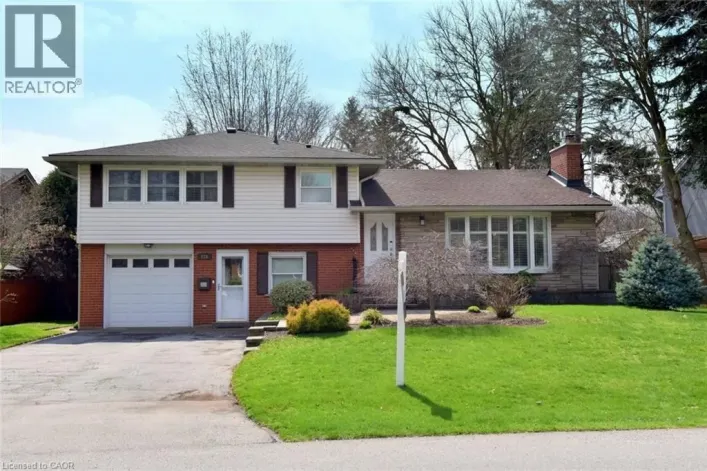 626 VANDERBURGH Drive, Burlington