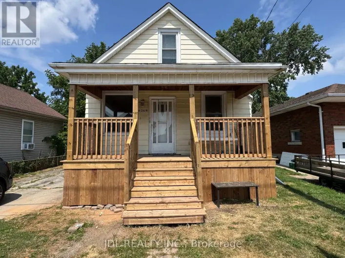 6269 ASH STREET, Niagara Falls