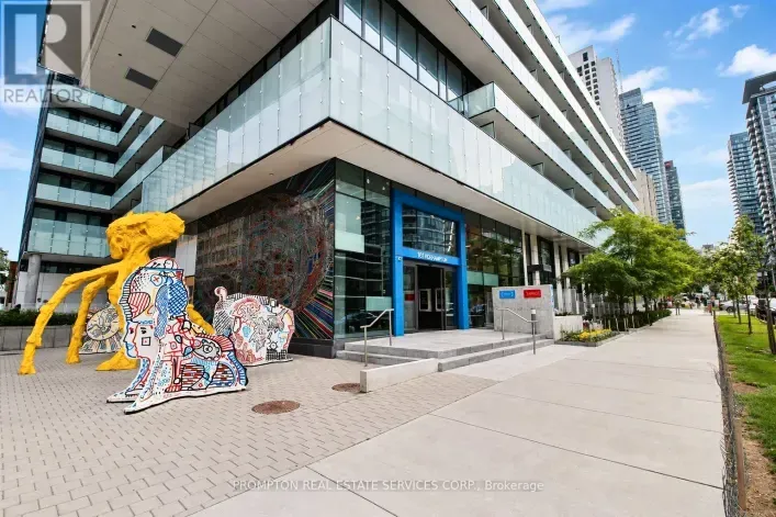 627 - 161 ROEHAMPTON AVENUE, Toronto