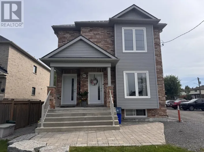 627 BLOOR STREET E, Oshawa