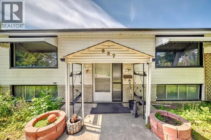 627 Fortalice Crescent SE, Calgary