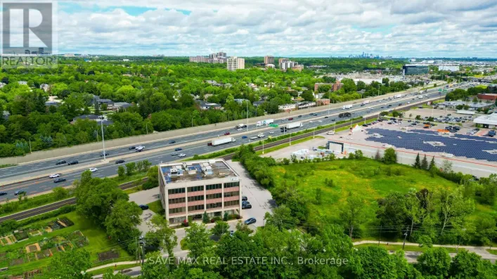 627 LYONS LANE, Oakville
