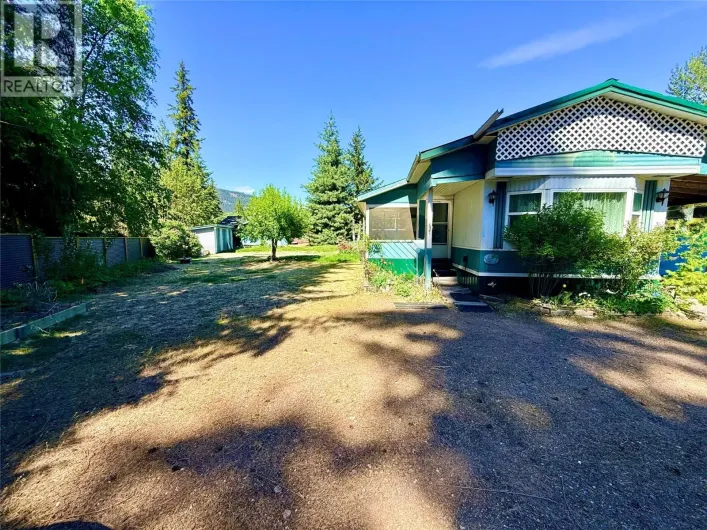 627 Swanson Place, Swansea Point