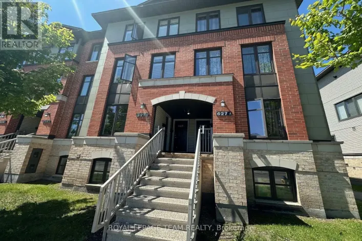 627B CHAPMAN MILLS DRIVE, Ottawa