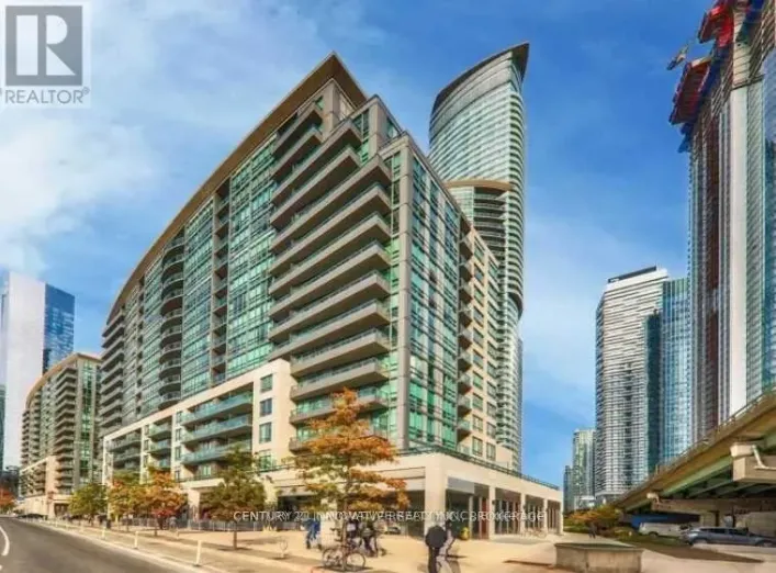 628 - 51 LOWER SIMCOE STREET, Toronto