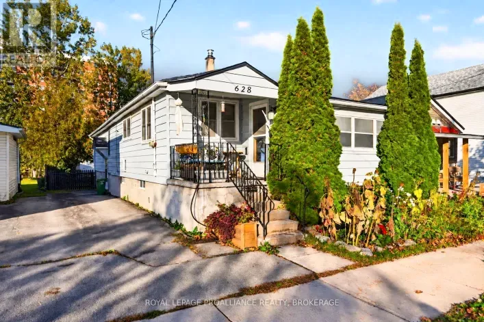 628 MACDONNELL STREET, Kingston