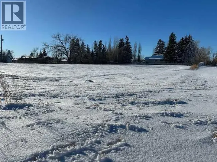 629 11 Street W, Brooks