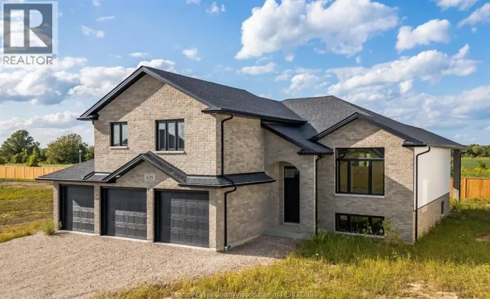 629 SUMMIT STREET, Lakeshore