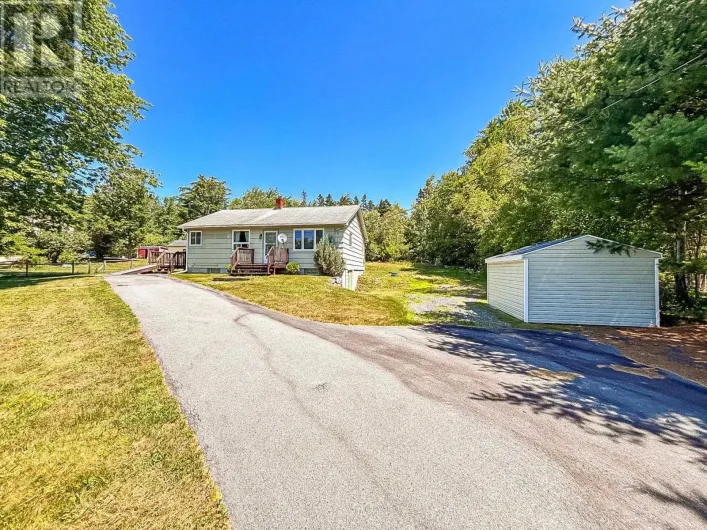 6294 Highway 325, West Clifford