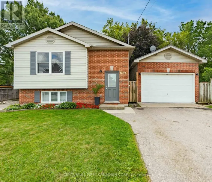 6297 WILLIAM STREET, Lucan Biddulph