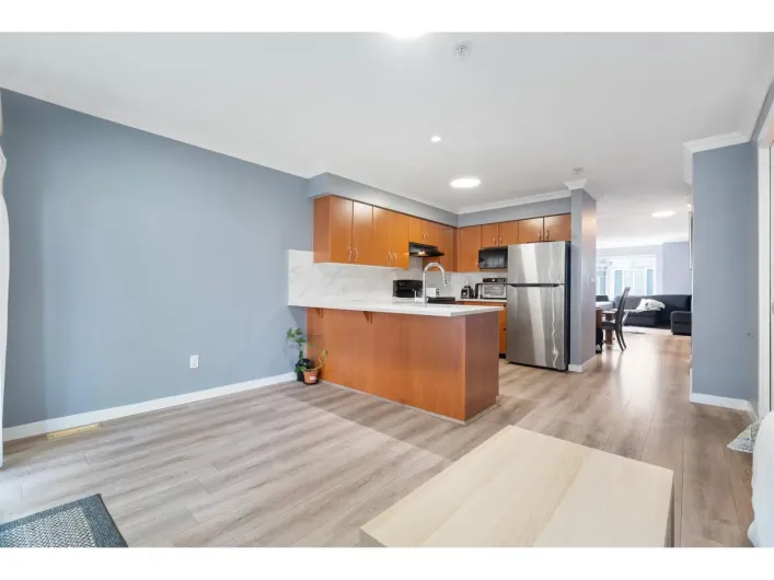 Row / Townhouse for sale: 63 12040 68 AVENUE, Surrey