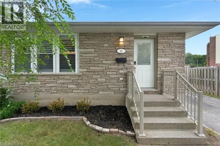 House for sale: 63 CEDARHILL Crescent, Kitchener