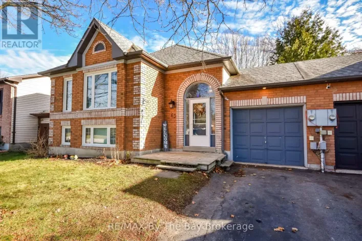 63 FERNBROOK DRIVE, Wasaga Beach