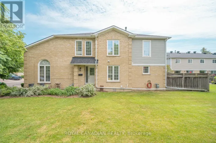 63 HEATHCLIFFE SQUARE, Brampton