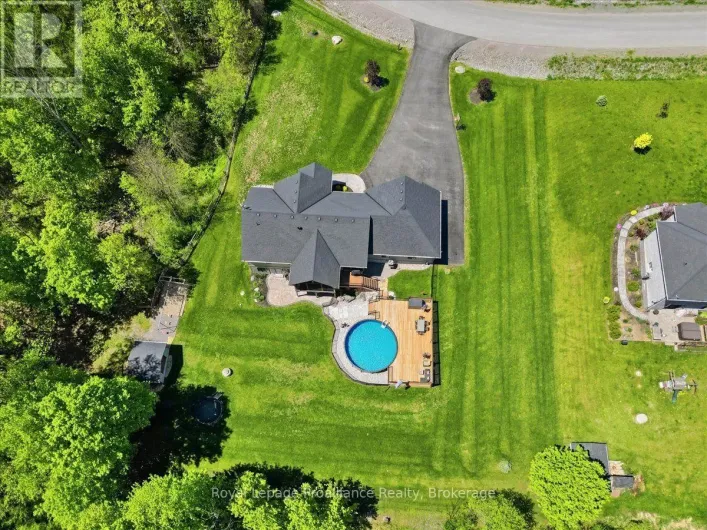 63 HIDDENVALLEY DRIVE, Belleville