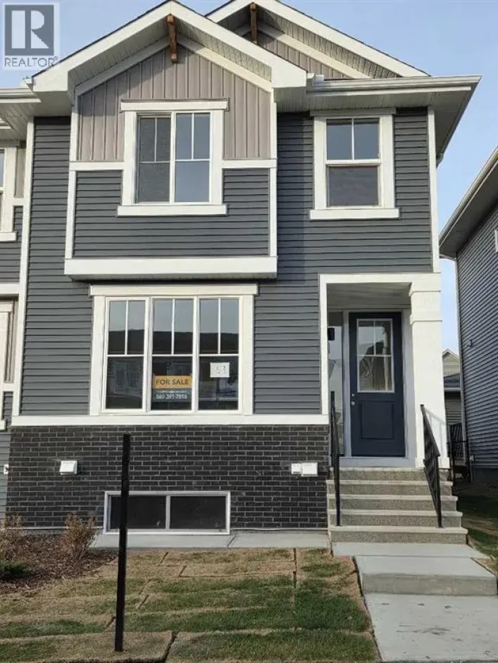 63 Lambeau Lane SE, Airdrie