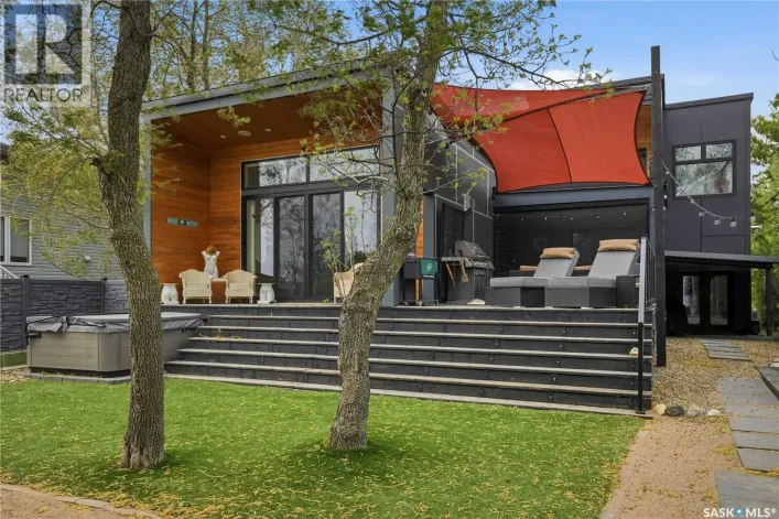 House for sale: 63 Margaret STREET, Katepwa Beach