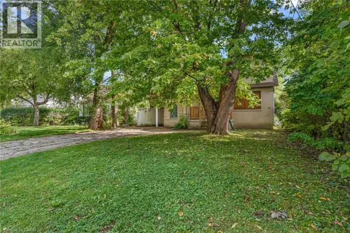 63 MINNEWAWA Road, Mississauga