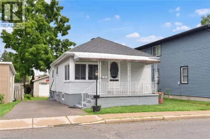 House for rent: 63 PATTERSON Street, Simcoe