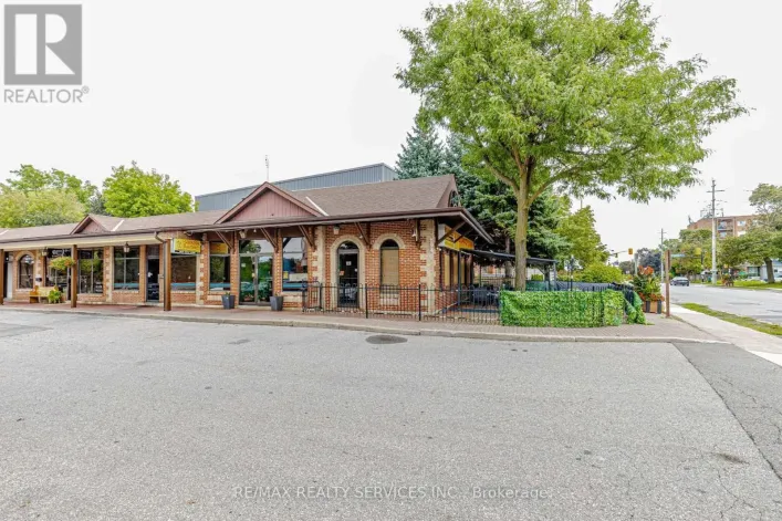 63 QUEEN STREET S, Mississauga