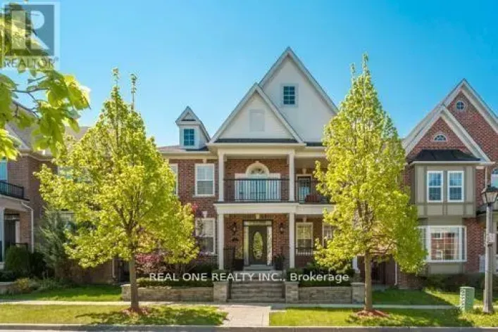 63 THE FAIRWAYS, Markham