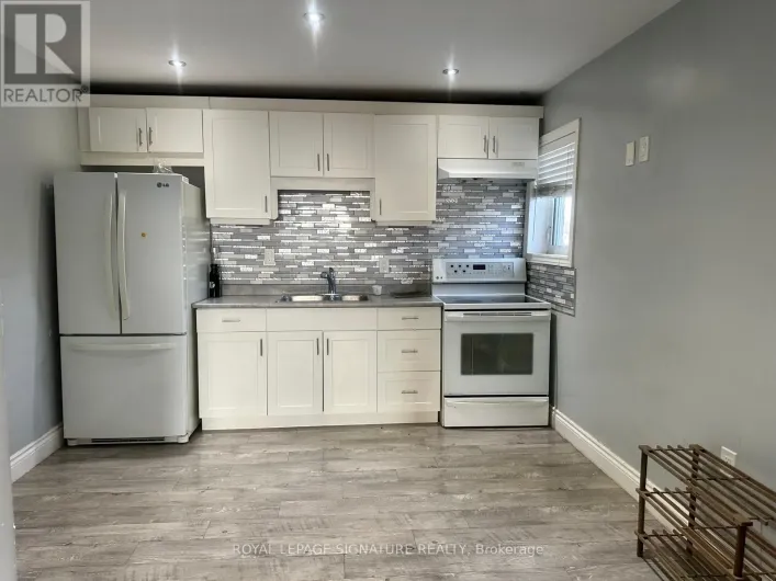 63 WALLIS CRESCENT, Toronto