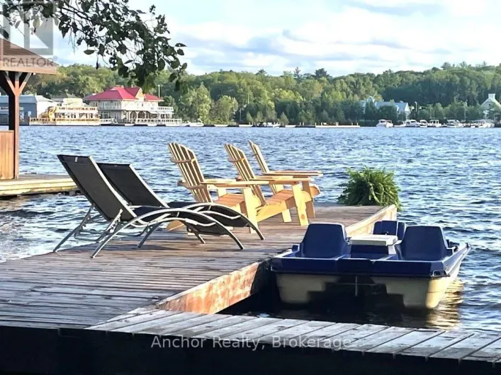 630 FARQUHAR STREET, Gravenhurst)