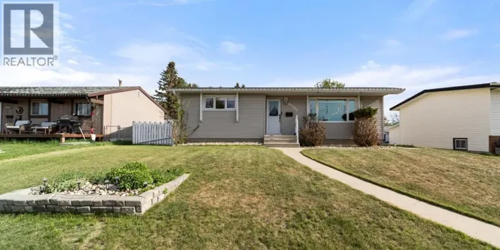 6306 44A Avenue, Camrose