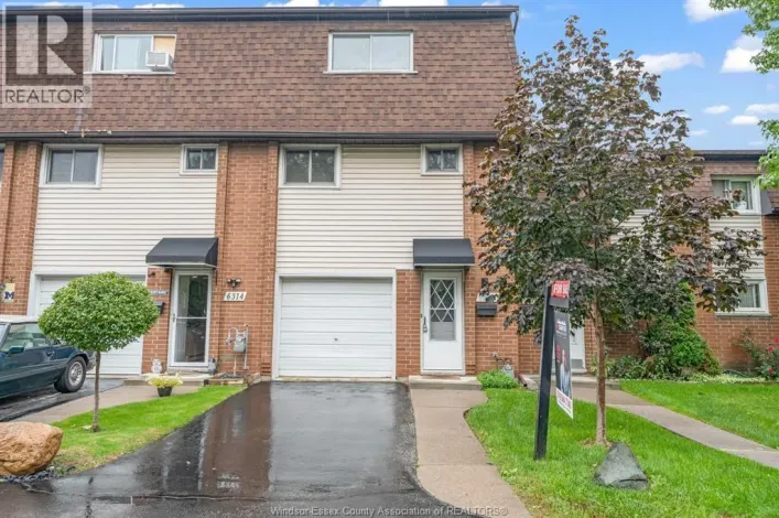 6312 THORNBERRY, Windsor