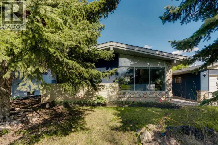 6316 Crowchild Trail SW, Calgary