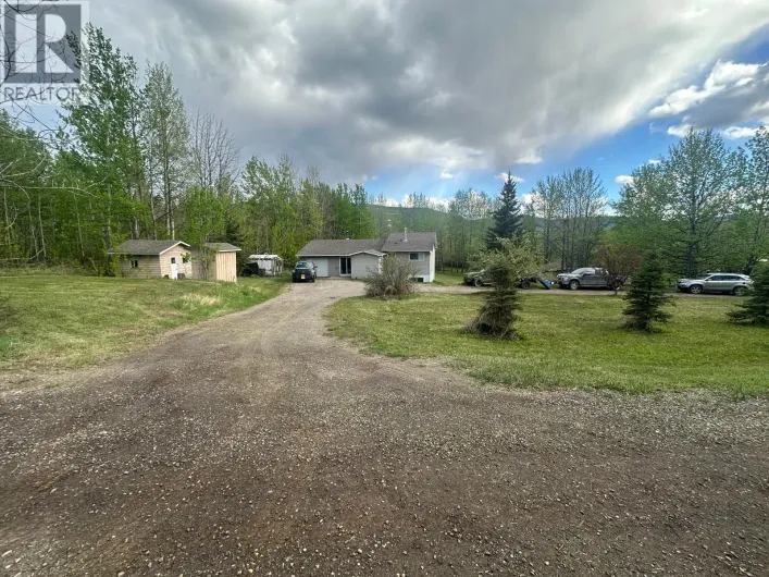 6327 Wildmare Sub, Chetwynd