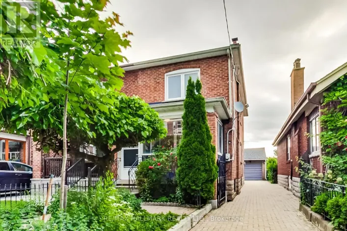 633 GLENHOLME AVENUE, Toronto