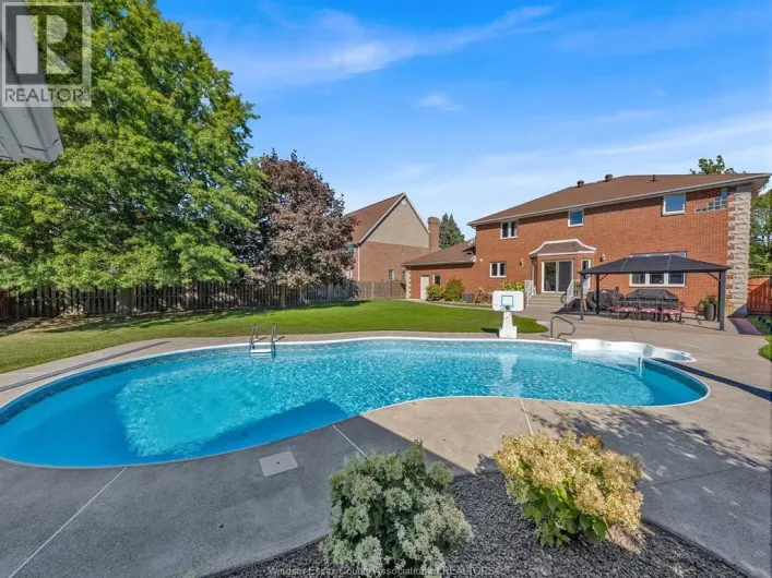 633 OLD TECUMSEH ROAD East, Lakeshore