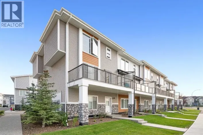 633 savanna Boulevard NE, Calgary