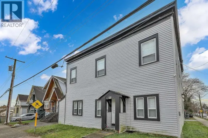 634 N TENTH STREET, New Westminster